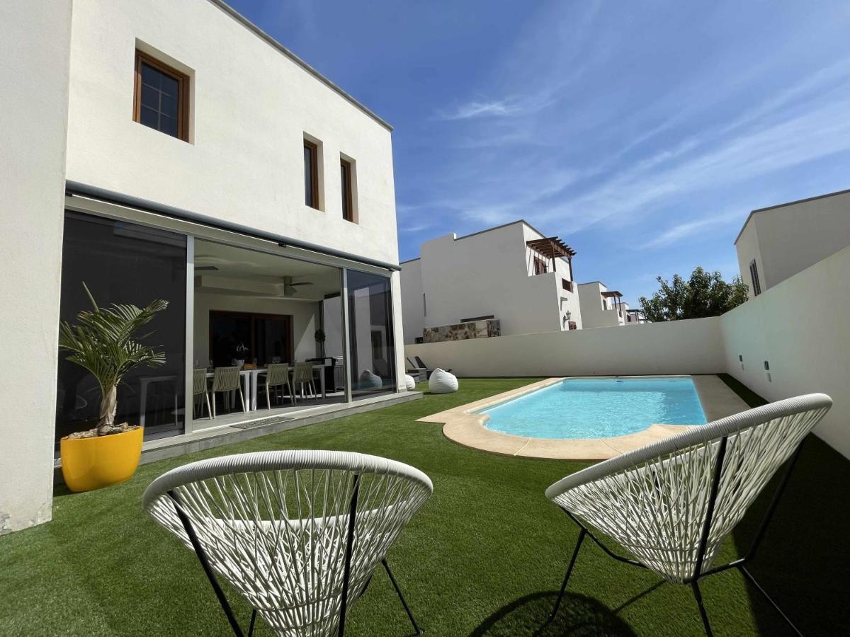 Holyhome Villa Cinema Perfect For Families Costa Teguise Exterior photo