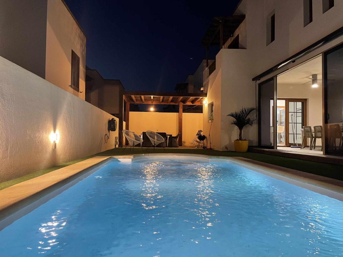 Holyhome Villa Cinema Perfect For Families Costa Teguise Exterior photo